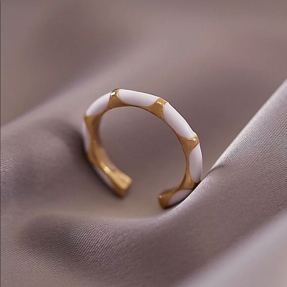 BAMBOO DESIGN WHITE ENAMEL RING, ADJUSTABLE - Picture 1 of 2